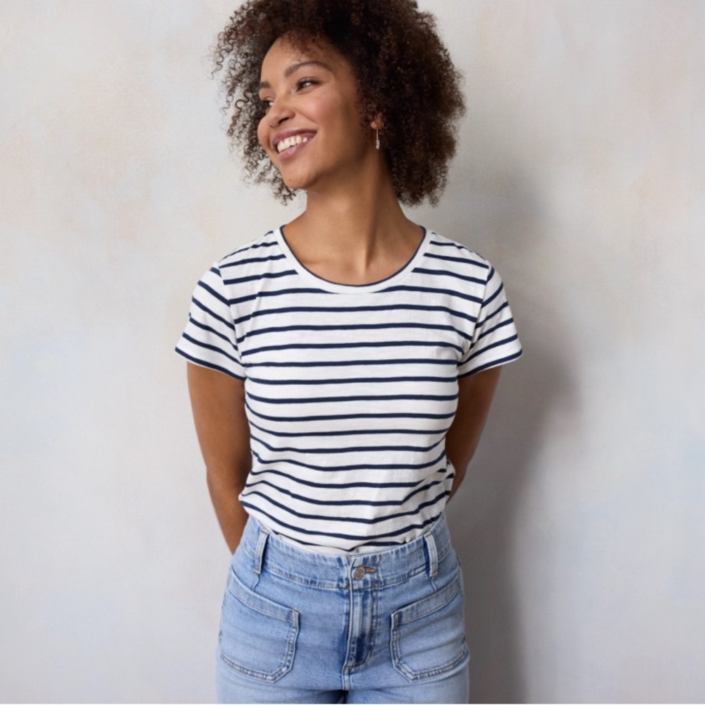LC Lauren Conrad Short Sleeve Tee Basque/Darkest Navy Striped Shirt-LG EUC - Picture 4 of 7